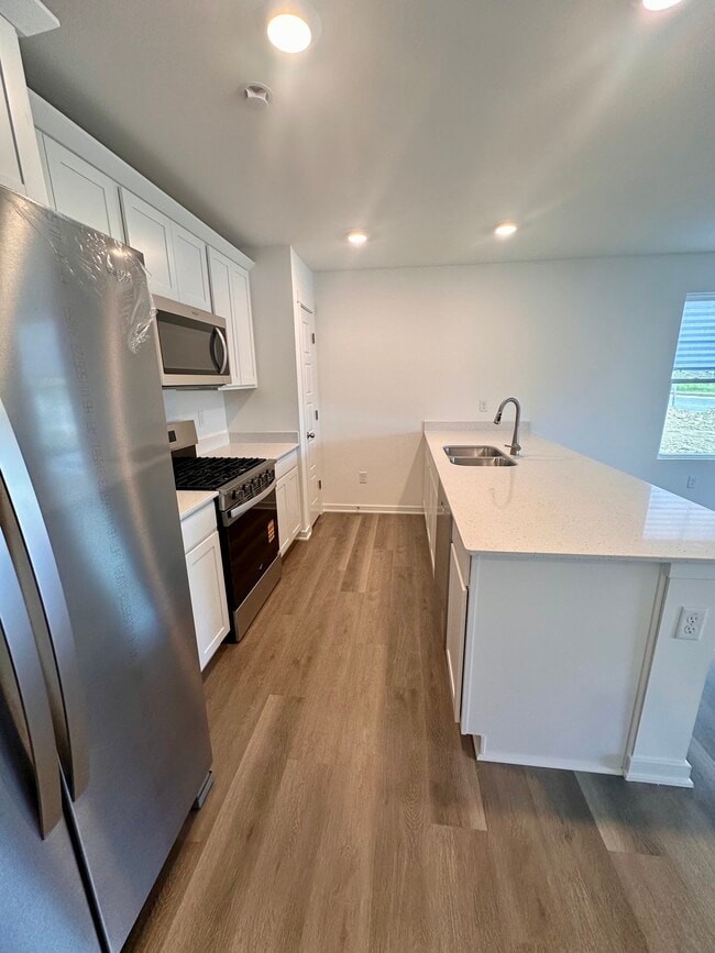 Foto del edificio - 4944 Yates Rd