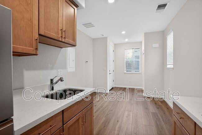 Building Photo - 21061 Story St