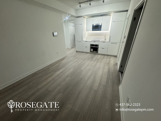 Building Photo - Pet-Friendly 1-Bedroom Condo with Private Balcony in Mississauga