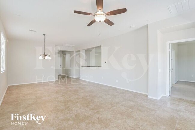 Foto del edificio - 10704 E Sanctuary Ridge Ln