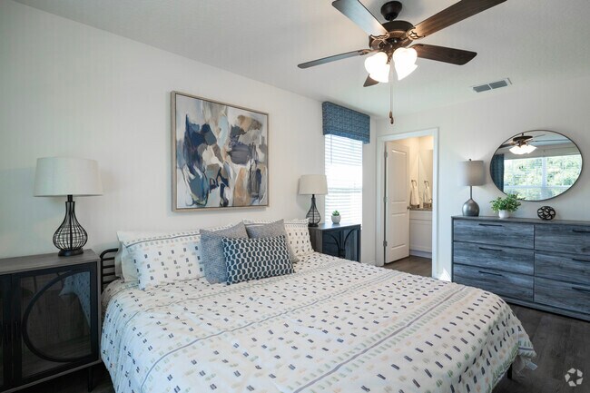 Pearson A - puesta en escena - 1,463 pies cuadrados - Dormitorio - Laurel Lakes Townhomes