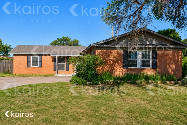 Building Photo - 3400 Teckla Blvd