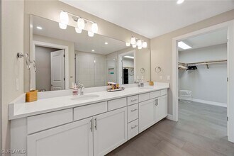 Building Photo - 201 Indies Dr E