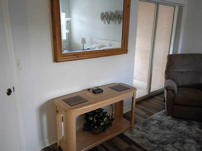 Foto del edificio - 10027 Perfect Dr