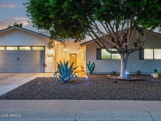 Building Photo - 2530 N 68th Pl