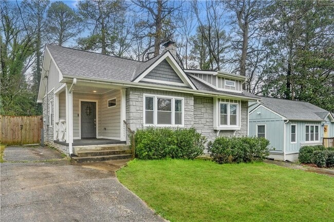 Building Photo - 1320 Westboro Dr SW