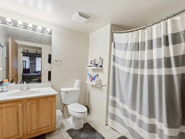 Foto del edificio - 6238 W 26th St