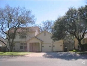Building Photo - 12107 Tanglebriar Trail