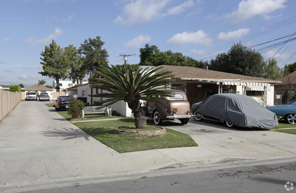 Primary Photo - 5671-5675 Sprague Ave