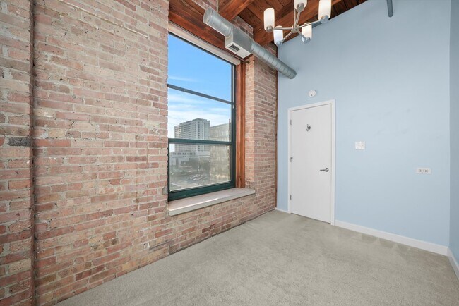 Building Photo - 1133 S Wabash Ave