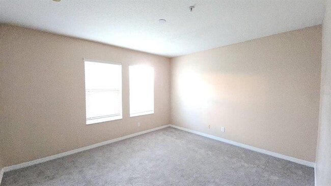 Building Photo - 9839 Tivoli Villa Dr