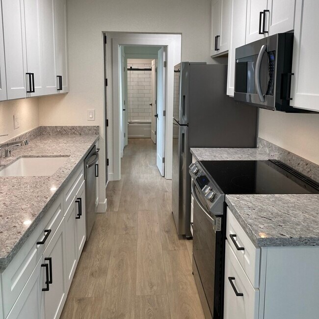 Foto del edificio - Charming 1bd/1ba Condo