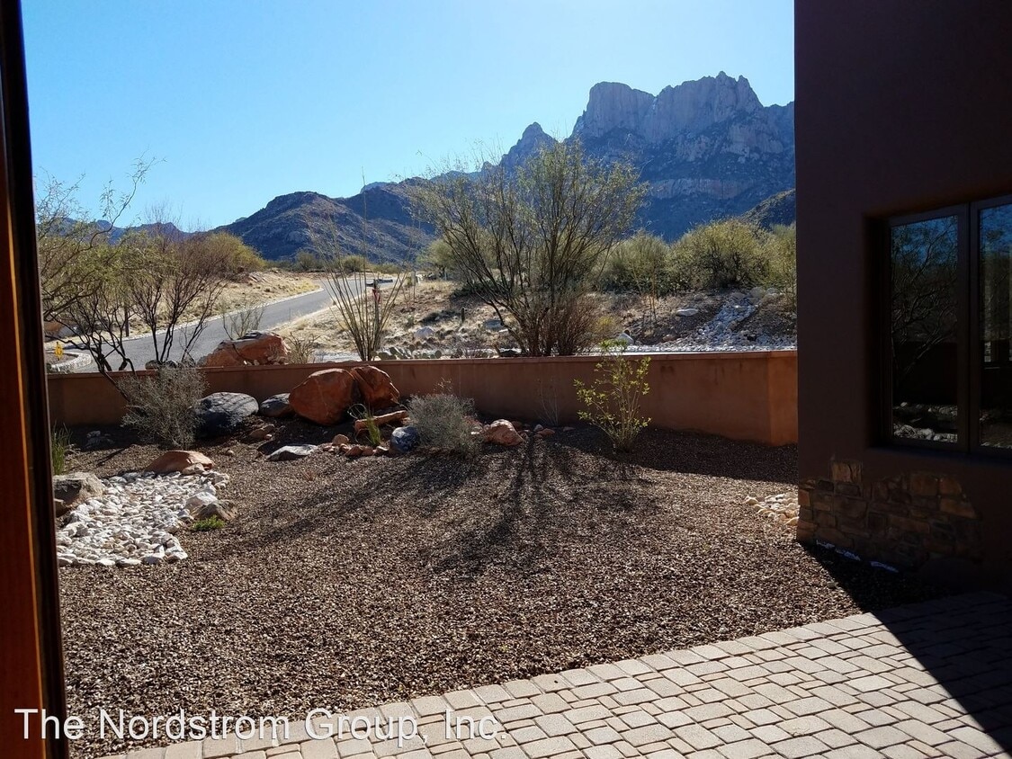 Primary Photo - 2551 Della Roccia Ct