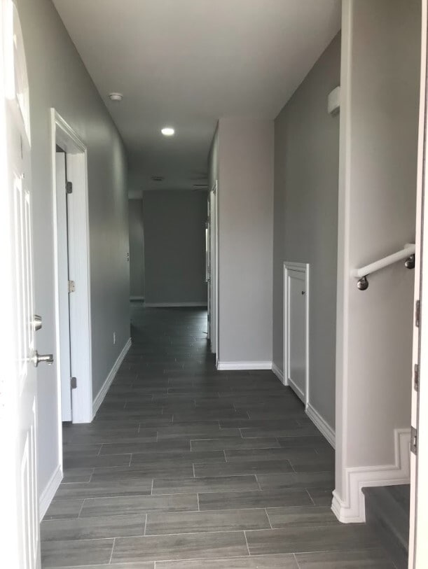 Building Photo - 123 Mimosa St