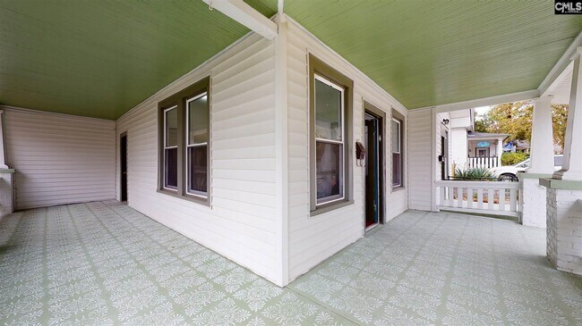 Building Photo - 3801 Lamar St