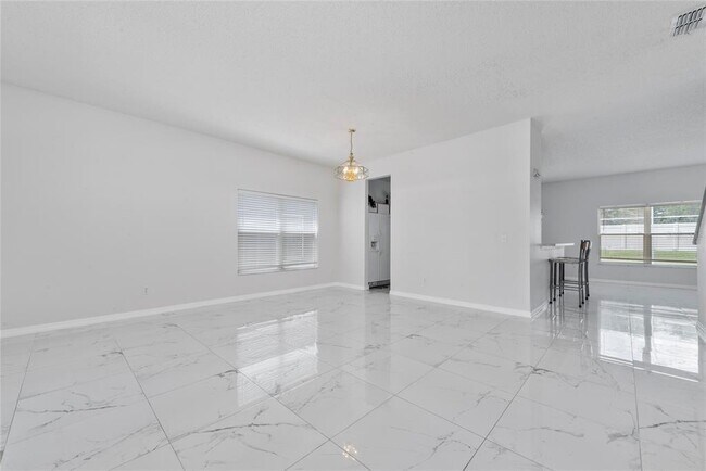 Foto del edificio - 746 Lockbreeze Dr