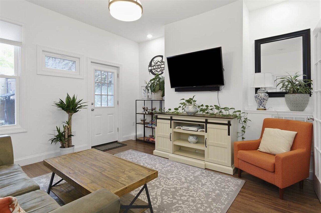 91 Hutton St, Jersey City, NJ 07307 House for Rent in Jersey City, NJ