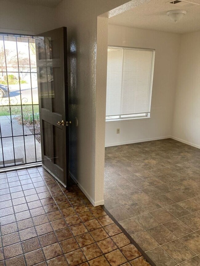 Building Photo - River Drive Properties Proudley Presents T...