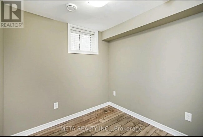 Building Photo - 296 Festhubert St