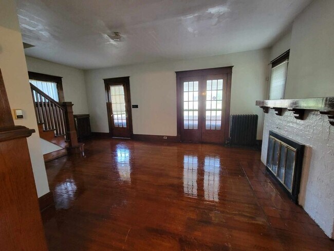 Foto del edificio - Spacious 3-bedroom 1 bath**$500 OFF FIRST ...