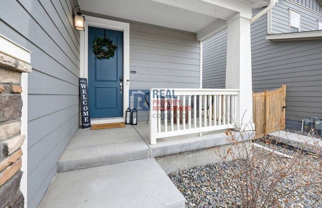 Building Photo - 27674 E 7th Dr