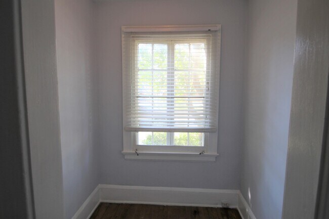 Foto del edificio - 1025 Goodwin St