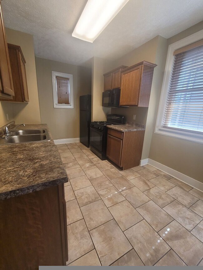Foto del edificio - Beautiful 2 Bedroom Townhouse!