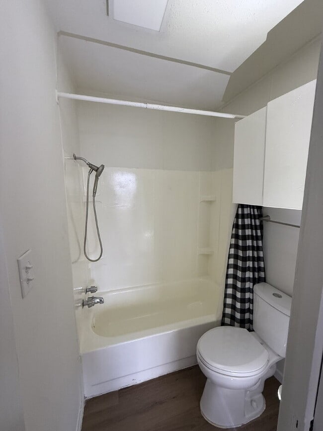 Building Photo - Sincere Property Management