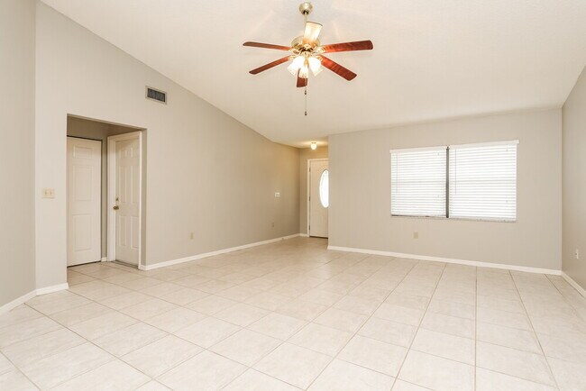Foto del edificio - 4913 Ithaca Ln