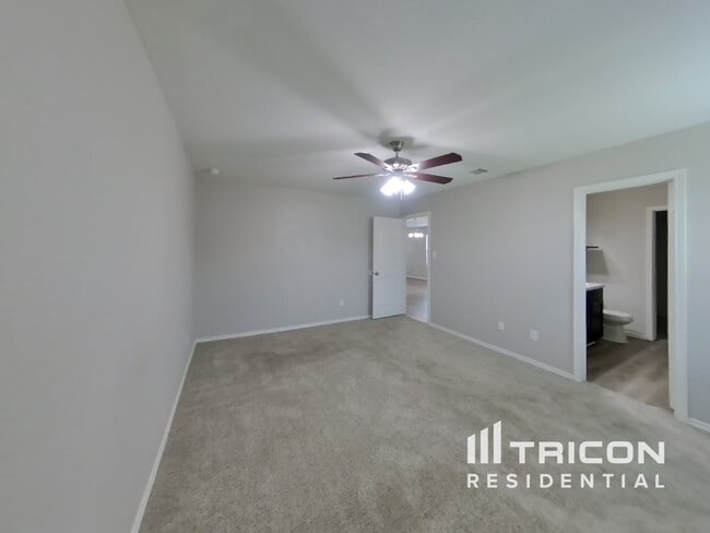 Building Photo - 8730 Segura Wy