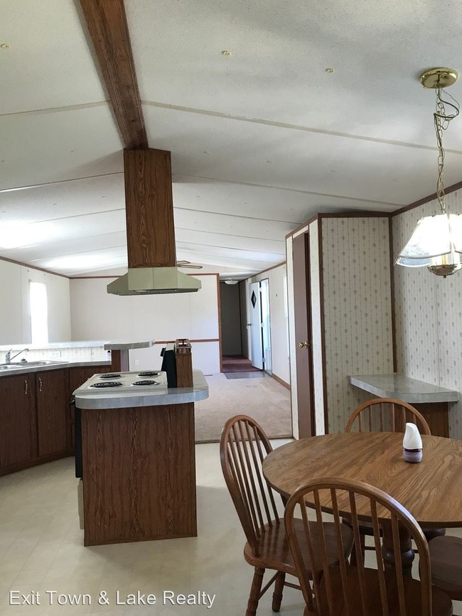 Building Photo - 3 br, 2 bath House - 2188 Baskerville Rd.