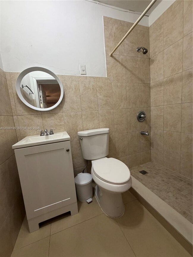 Foto del edificio - 423 E 17th St