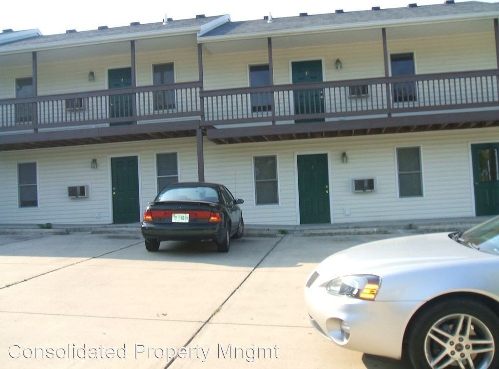 Primary Photo - 318 S 5th St
