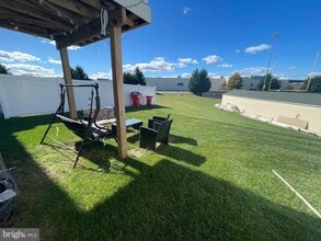 Building Photo - 100 Cecily Way