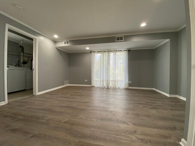 Foto del edificio - 1403 Sauk Ln