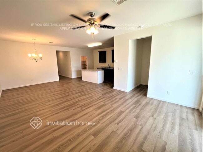 Foto del edificio - 17950 W Tina Ln