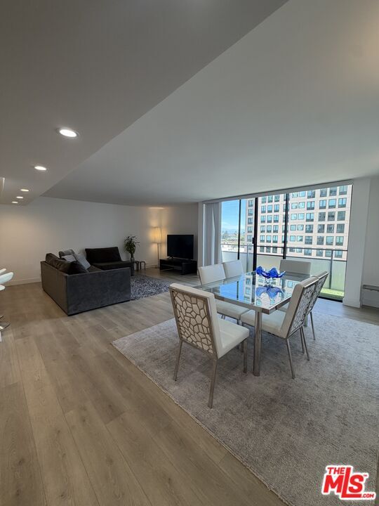 Foto del edificio - 10535 Wilshire Blvd