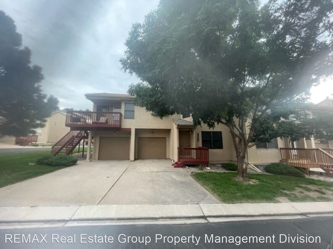 Primary Photo - 3 br, 2.5 bath House - 6969 Yellowpine Drive