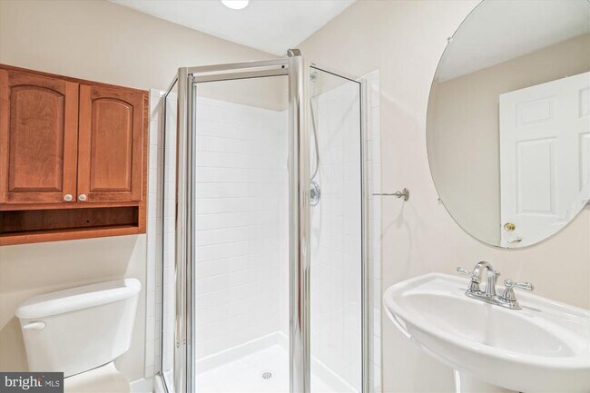 Foto del edificio - 8882 Montjoy Pl