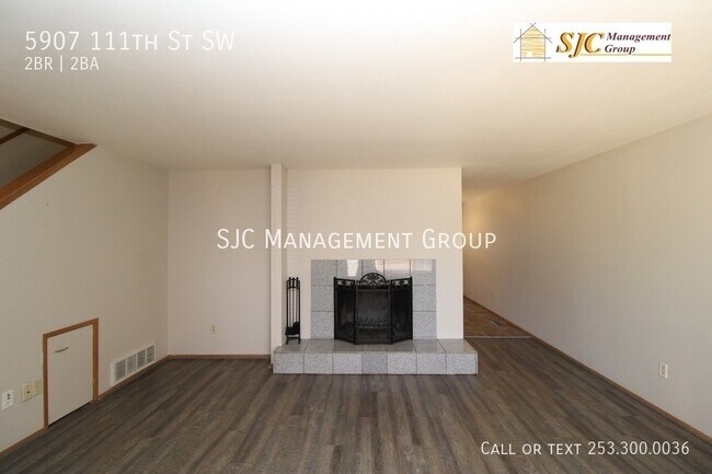 Foto del edificio - Two bedroom townhome in Lakewood for rent