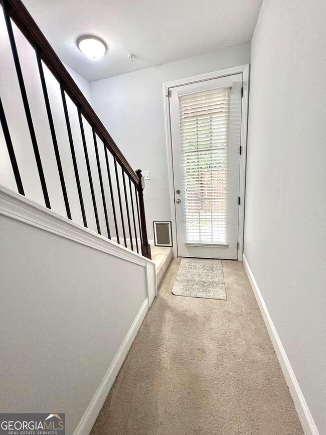 Building Photo - 2422 Tenor Ln