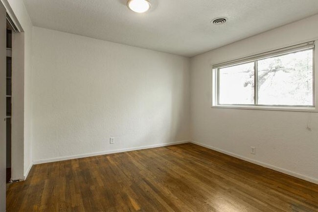 Building Photo - 2 bedroom in Boulder CO 80304