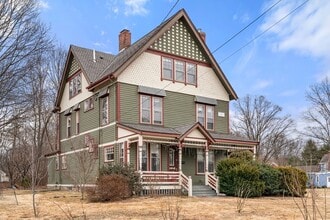 Building Photo - 187 Pleasant St