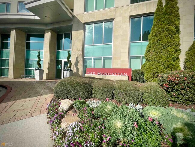 Foto del edificio - 4561 Olde Perimeter Way