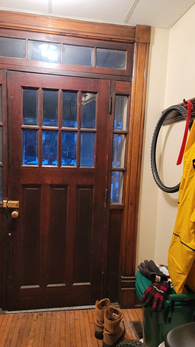 Photo du bâtiment - 50 Vansittart Av