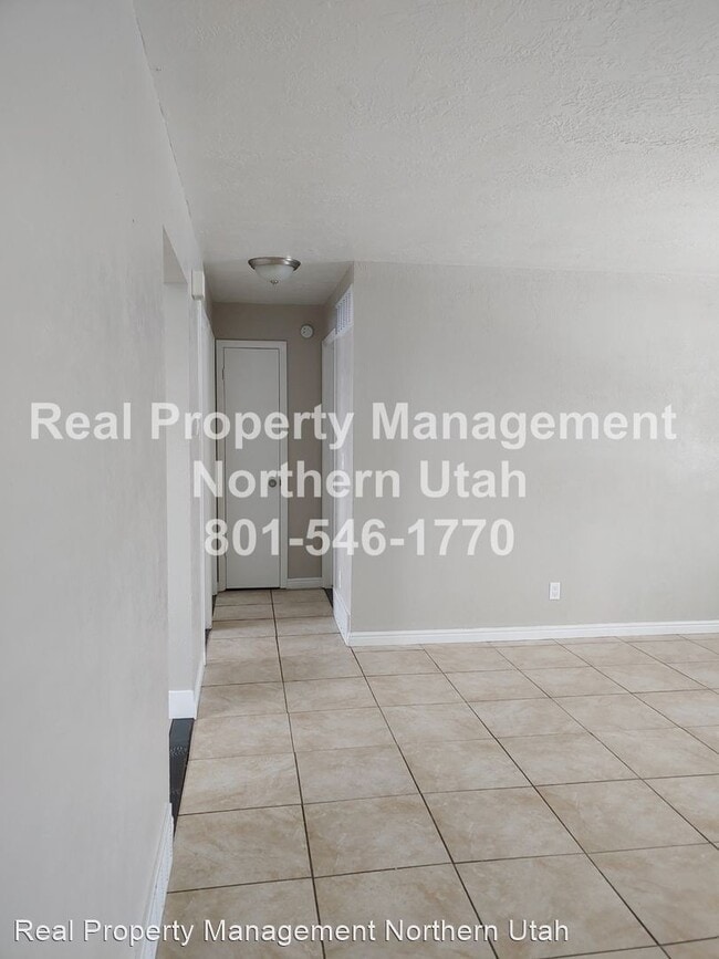 Building Photo - 4 br, 2 bath House - 2395 S. 450 W.