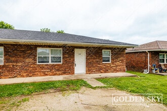 Building Photo - 110 S Keystone Cir