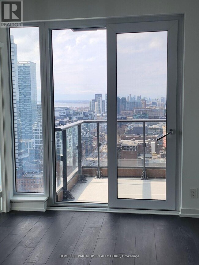 Photo du bâtiment - 55-3255 Mercer St