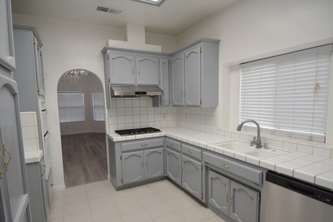 Building Photo - 5115 Snowdrift Ct