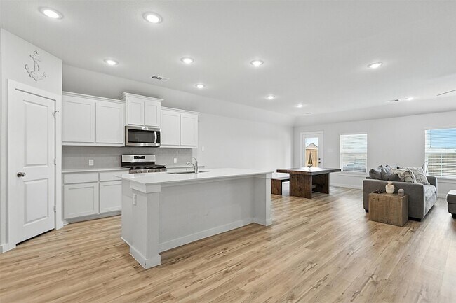 Foto del edificio - 643 Scarlett St
